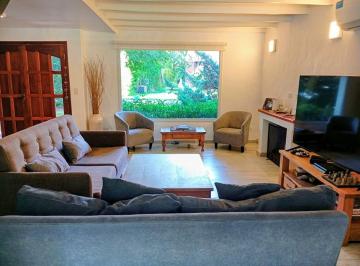 Casa de 5 ambientes, Campana · Casa en Venta Impecable en Los Cardales Country Club