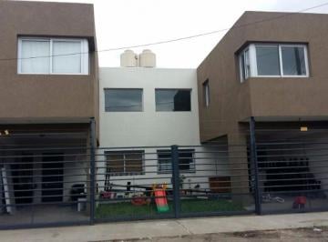 Casa · 130m² · 4 Ambientes · 1 Cochera · Excelentes Duplex a Estrenar Ituzaingo Norte