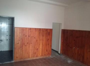 Casa de 6 ambientes, Lanús · Venta de Casa en Lanús Límite Avellaneda de 3 Amb. y Depto. de 3 Amb. a Terminar