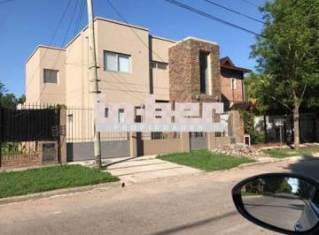 INB-IN1-1722_2 · Casa 4 Dorm.. | Calle