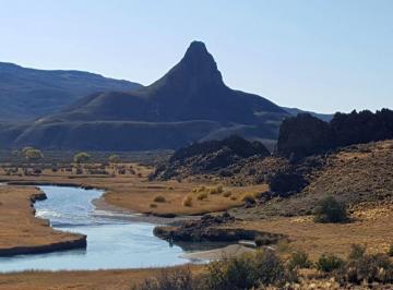 Campo · 2000m² · 4 Dormitorios · 2 Cocheras · Campo - Precordillera de Santa Cruz