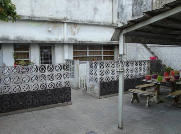 Casa · 121m² · 6 Ambientes · Casa 3 Amb. Mas 2 Departamentos en Venta en Ciudadela