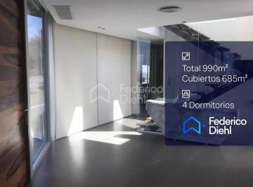 Casa · 685m² · 4 Ambientes · 3 Cocheras · La Rufina - Unica - Calidad y Diseño