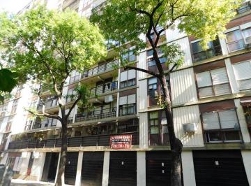 Departamento de 4 ambientes, Barracas · Finochietto 400 1° Departamento de 4 Ambientes con Balcon