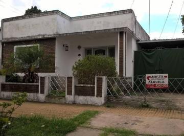 Casa de 4 ambientes, Lomas de Zamora · 2 Departamentos C/gge