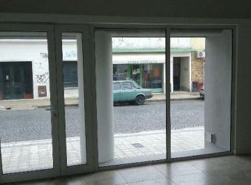 Local comercial · 90m² · 3 Cocheras · Local en Tandil a Estrenar