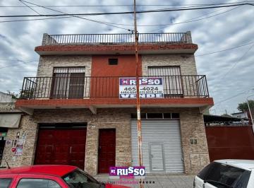 RUS-RUS-6884_2 · Venta Casa 5 Ambientes La Tablada
