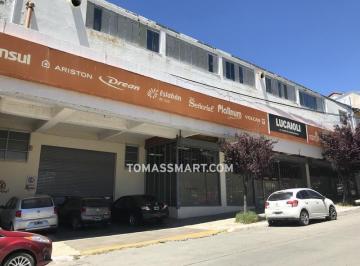 Local comercial · 3000m² · 4 Cocheras · Local - Bariloche