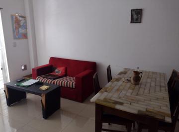 Departamento de 2 ambientes, Parque Avellaneda · Parque Avellaneda. Dtos 2 Amb. Contrafrente Balcon Impecable