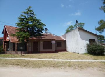 Casa de 2 ambientes, San Clemente del Tuyú · Duplex de 2 Ambientes a m de Avda. III