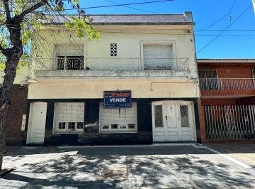 PH de 4 ambientes, Lanús · En Venta PH Tipo Casa Al Frente 4 Ambientes con Garage Lanus Este