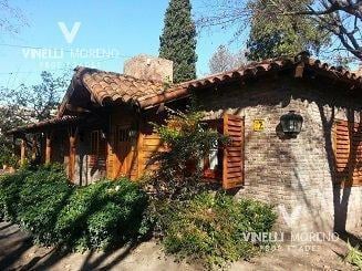 Casa · 334m² · 5 Dormitorios · Excelente Casa en Adrogue