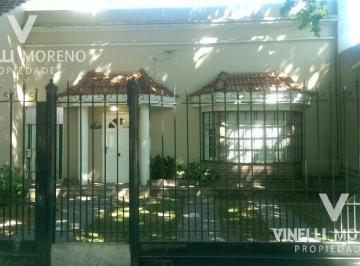 Casa · 110m² · 5 Ambientes · 2 Cocheras · 408 m² Lote Propio