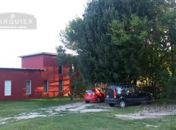 Casa · 350m² · 4 Dormitorios · Parque Las Naciones