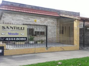 Casa · 120m² · 5 Ambientes · 1 Cochera · Santilli - Frias 3220 - Temperley Este - Apta Credito