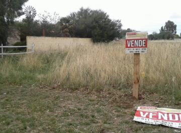 Terreno , Tornquist · Lote Sobre Av Corrales en Saldungaray