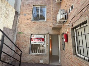 Departamento de 2 ambientes, Córdoba · Se Vende Duplex 2dor 2 Baños Calle Paraguay