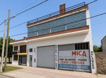 Local comercial de 4 ambientes, La Matanza · Local de 130 m² con Vivienda de 4 Ambientes y Fondo Libre.