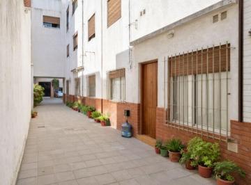 Departamento de 2 ambientes, Lomas de Zamora · 2 Ambientes con Cochera Opcional, en Planta Baja con Patio. Banfield