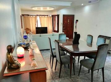 Casa de 5 ambientes, Barracas · Iriarte Al 2700