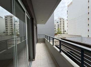 Departamento · 42m² · 2 Ambientes · Excelente 2amb con Laundry + Balcon + Baulera en Villa Urquiza!