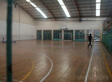 foto interna 1 · Edificio de 6.500 m², Sobre Fracción de Terreno de 4.500 m².