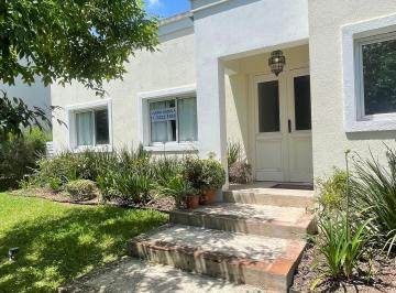 Casa de 4 ambientes, Pilar · Casa en Alquiler en Barrio Pilar del Este - Santa Guadalupe