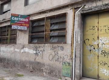 Bodega-Galpón de 3 ambientes, Lanús · Galpón con Departamento en Pa de 3 Amb Nuevo Valor