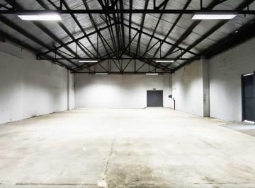 Depósito , Barracas · Depósito / Galpón - 305 m²