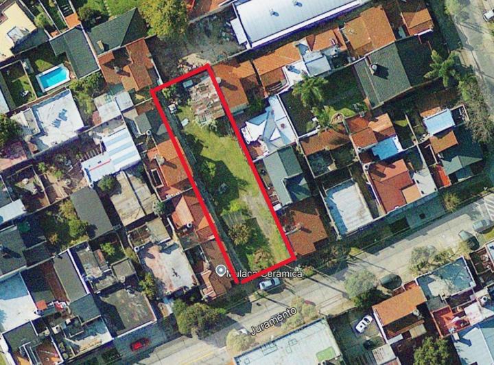Terreno · 400m²