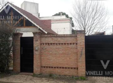 Casa · 214m² · 4 Ambientes · 2 Cocheras · Chalet Casa Quinta - Burzaco