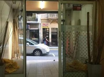 Local comercial · 160m² · Tucuman N° 2241 - Local Apto Todo Rubro - Once - Consultar V