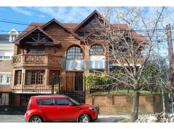 Casa de 5 ambientes, Vicente López · Casa en Alquiler en Vicente Lopez