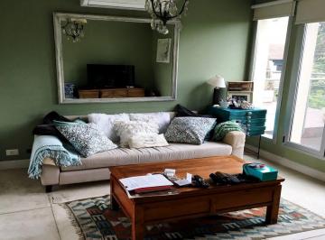 Casa de 5 ambientes, San Isidro · Casa en San Isidro