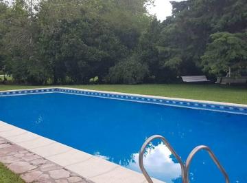 Quinta vacacional de 5 ambientes, Escobar · Casaquinta - Pileta - Parque con Arboleda - a 58 Km de Caba