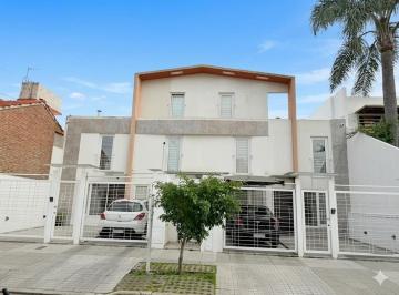Casa · 82m² · 3 Ambientes · 1 Cochera · Duplex 3 Ambientes Ramos Mejía con Cochera a Estrenar.
