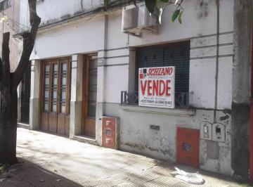 FRENTE · PH Al Frente, en Planta Baja con Cochera.