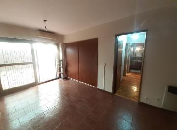 Departamento · 105m² · 3 Ambientes · 1 Cochera · Urquiza 1278 2 Dorm. - Patio y Cochera