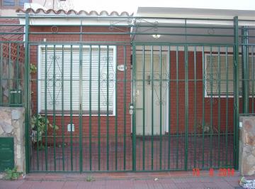 Casa de 3 ambientes, Rosario · Pago Largo 586