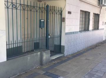 Casa · 151m² · 4 Ambientes · 1 Cochera · Venta Casa 5 Ambientes Remedios de Escalada Lanus Oeste