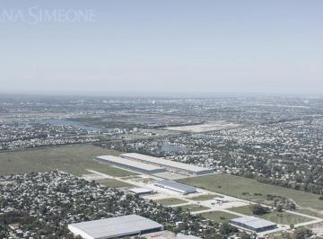 Bodega-Galpón · 35000m² · Excelentes Naves Dentro de Parque Industrial