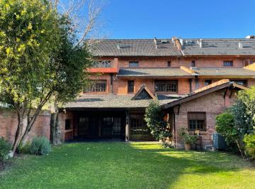 Casa de 5 ambientes, San Isidro · Casa en Venta en Martinez