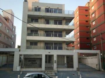 GIA-GI1-1349_2 · Departamento 3 Ambientes. | Av Buenos Aires 10