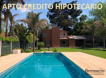 Casa · 136m² · 3 Ambientes · 6 Cocheras · Casaquinta en Venta: 3 Amb: Leloir/udaondo: 946 m²