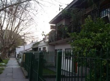 Casa de 4 ambientes, Almirante Brown · Duplex en Zona Residencial
