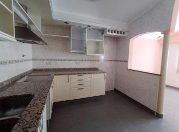 Departamento de 6 ambientes, Neuquén · Dpto en 1° Piso de 2 Dorm.