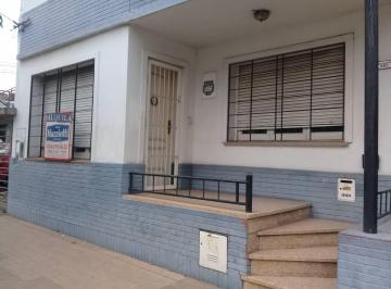 Casa de 3 ambientes, Morón · Venta o Permuta en Parte de Pago, Zona Morón Centro con Dos Casas y un Galpón