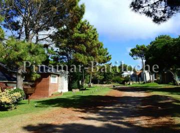 Casa · 240m² · 5 Ambientes · 1 Cochera · 584 - Alquiler Chalet en 3 Niv - 5 Dorm - Zona Norte de Pinamar a 200 m del Mar