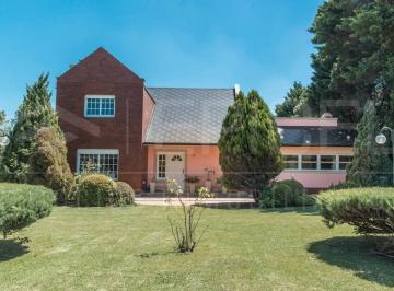 Casa · 200m² · 5 Ambientes · 1 Cochera · Casa en Venta - Excelente Estado - El Rodal