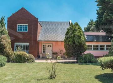 Casa · 200m² · 5 Ambientes · 1 Cochera · Casa en Venta - Excelente Estado - El Rodal